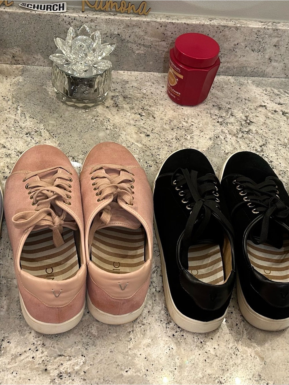 Vionic Brinley Lace-Up Sneakers